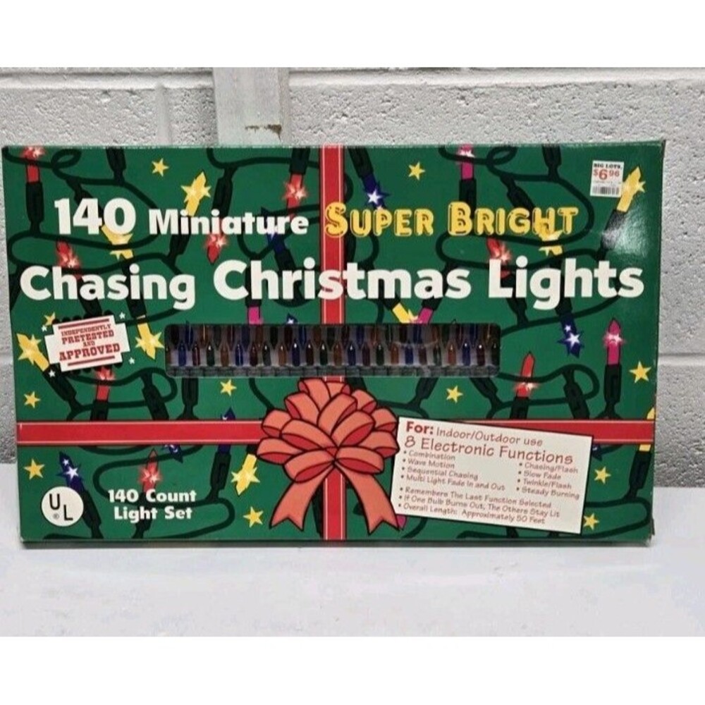 Multicolored Chase Light Set Indoor Outdoor Christmas Lights Boxed  NIB